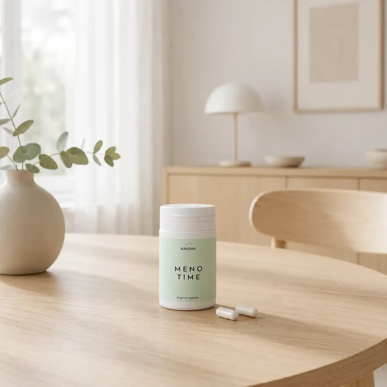 Complément alimentaire KANSHA MENO TIME – formule à base de pollen, sauge, eschscholtzia et vitamine B6 pour le confort hormonal et l’équilibre féminin
